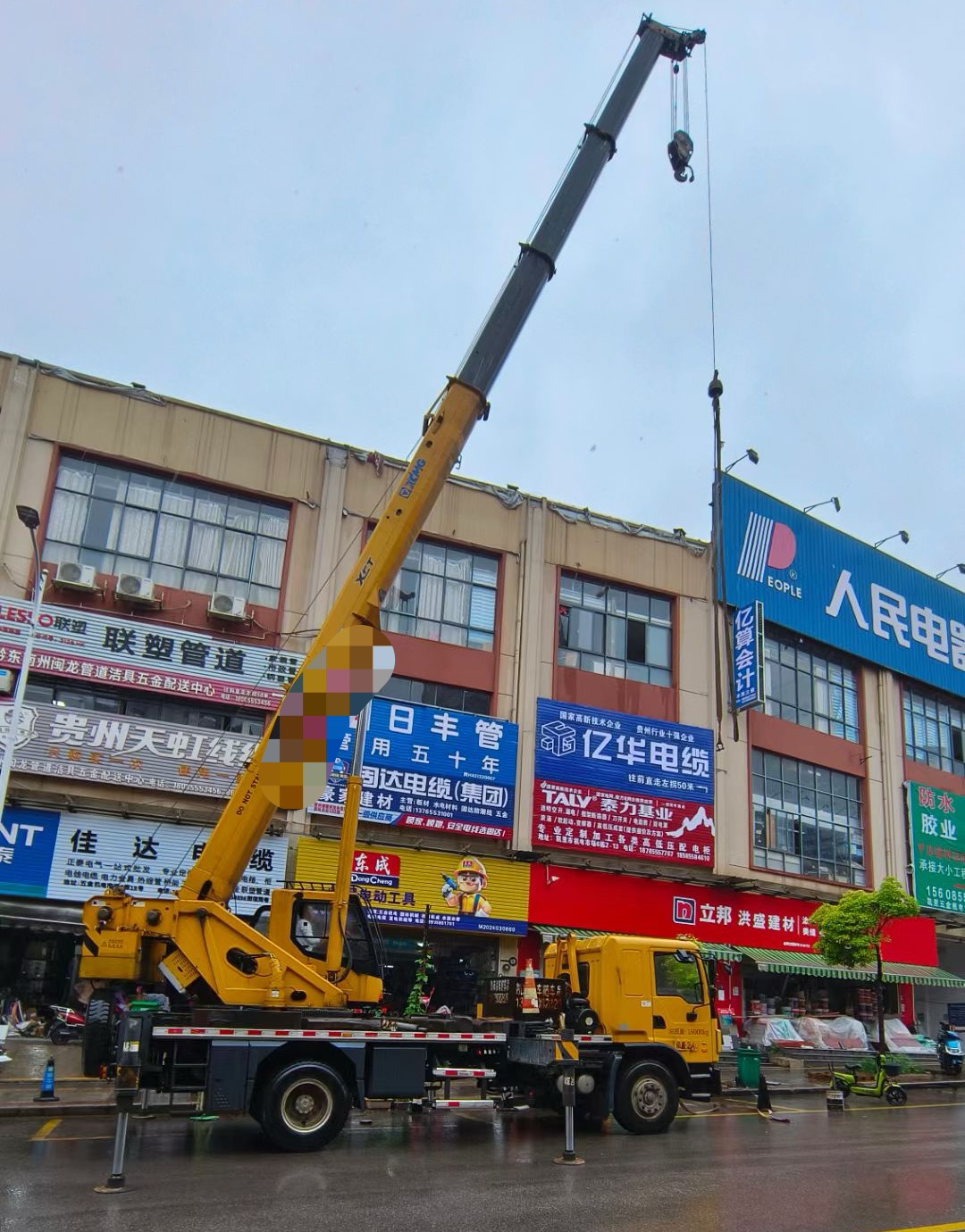 六枝特区吊车吊机租赁桥梁吊装